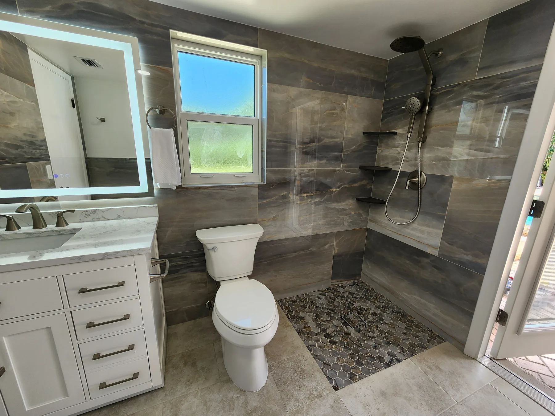 Stallions Construction bathroom remodeling project